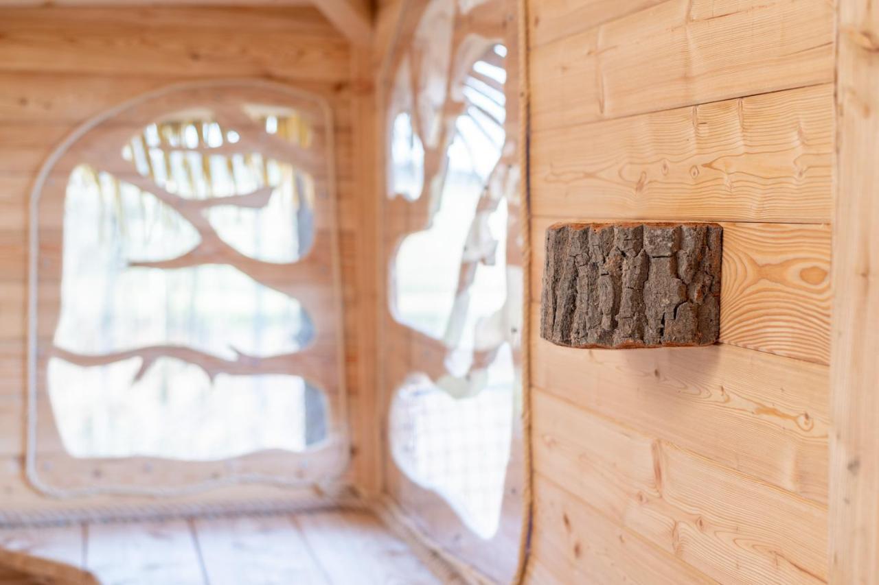 Treehouse U Rybnika Hotel Osecna Bagian luar foto